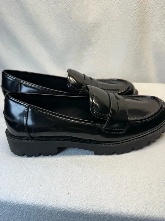 Classic Preppy Penny Loafers Vegan Black Patent Leather SchoolGirl Thick LugSole - Picture 2 of 9